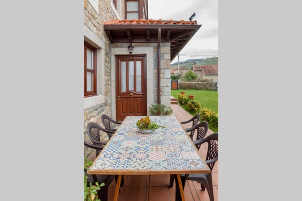Вилла La Casona De La Bisa Коломбрес Экстерьер фото